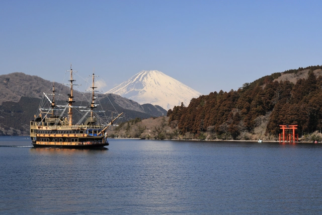 Pirate Boat Cruise on Lake Ashi 